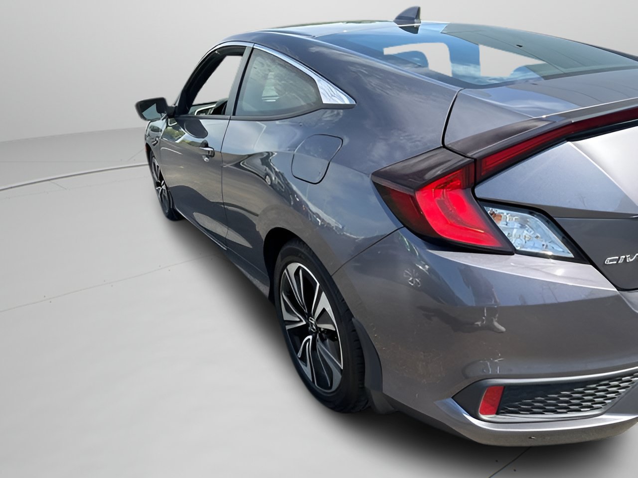 Used 2017 Honda Civic EX-T image 11