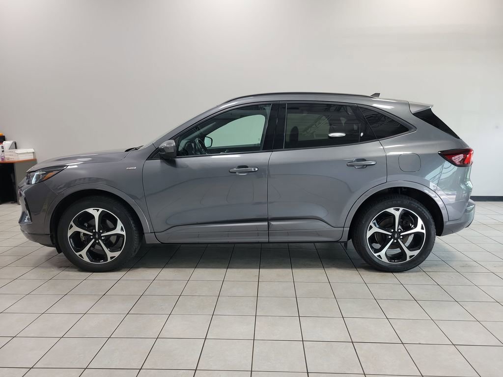Used 2023 Ford Escape ST-Line Elite AWD/4WD image 8