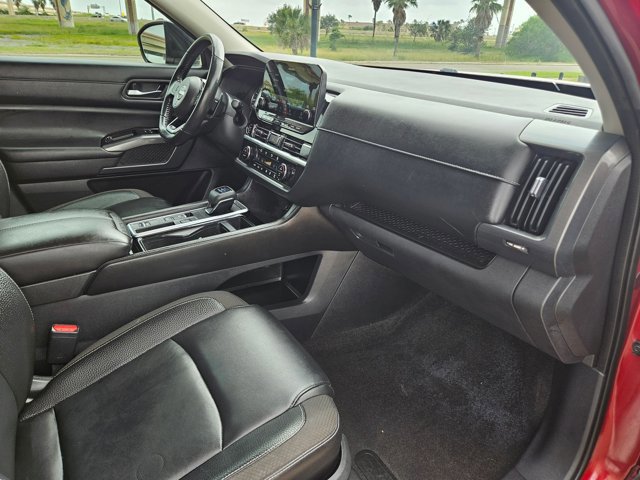 Used 2022 Nissan Pathfinder SL w/ Lighting Package (N92) FWD image 22
