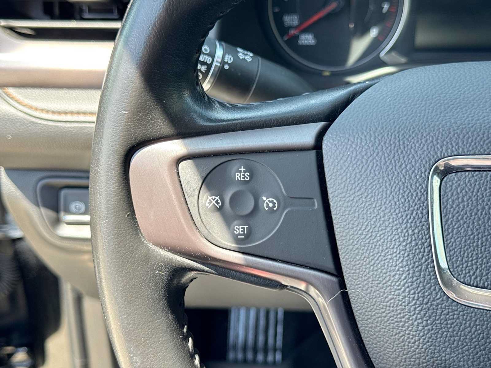 Used 2020 GMC Acadia AT4 w/ Trailering Package AWD/4WD image 23