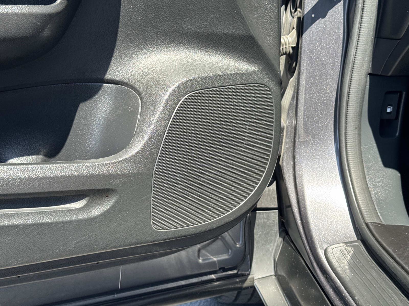 Used 2015 Honda CR-V LX image 19