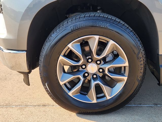 Used 2023 Chevrolet Silverado 1500 LT RWD image 16