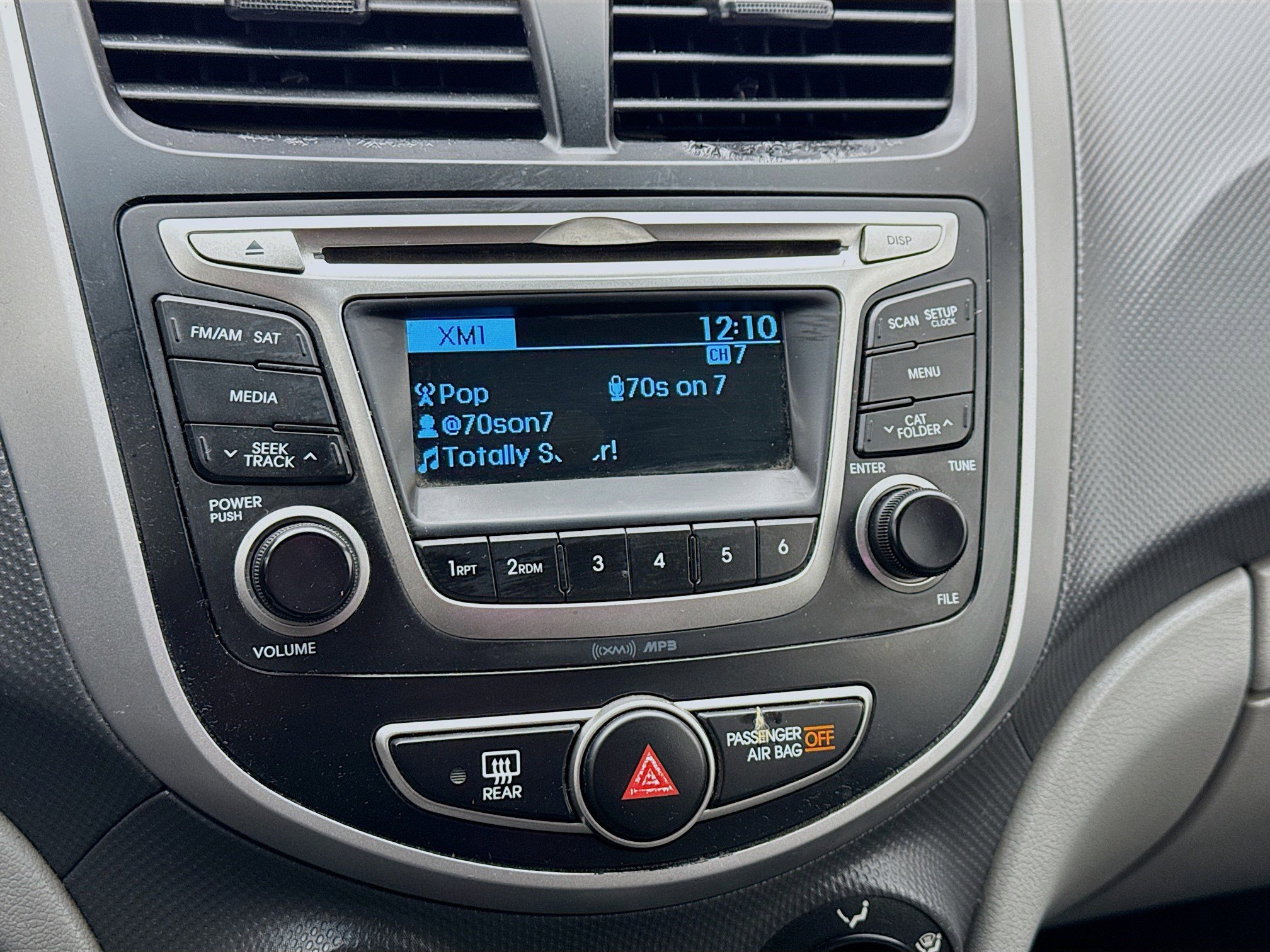 Used 2017 Hyundai Accent SE image 9