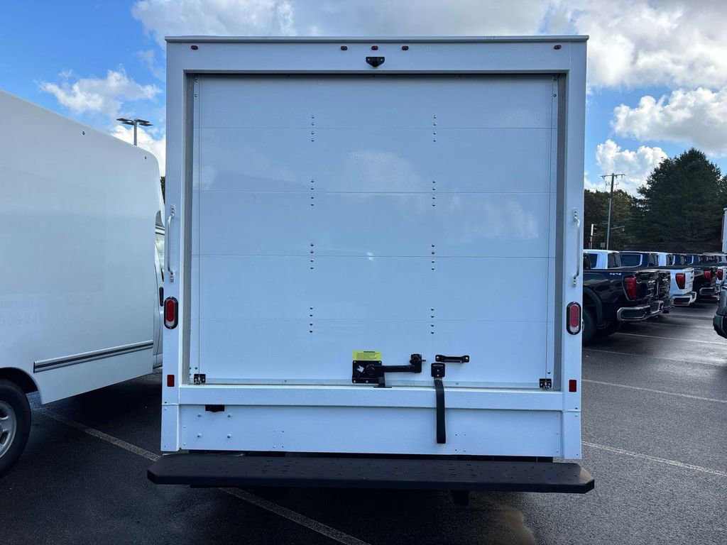 New 2024 GMC Savana 3500 w/ Power Convenience Package image 3