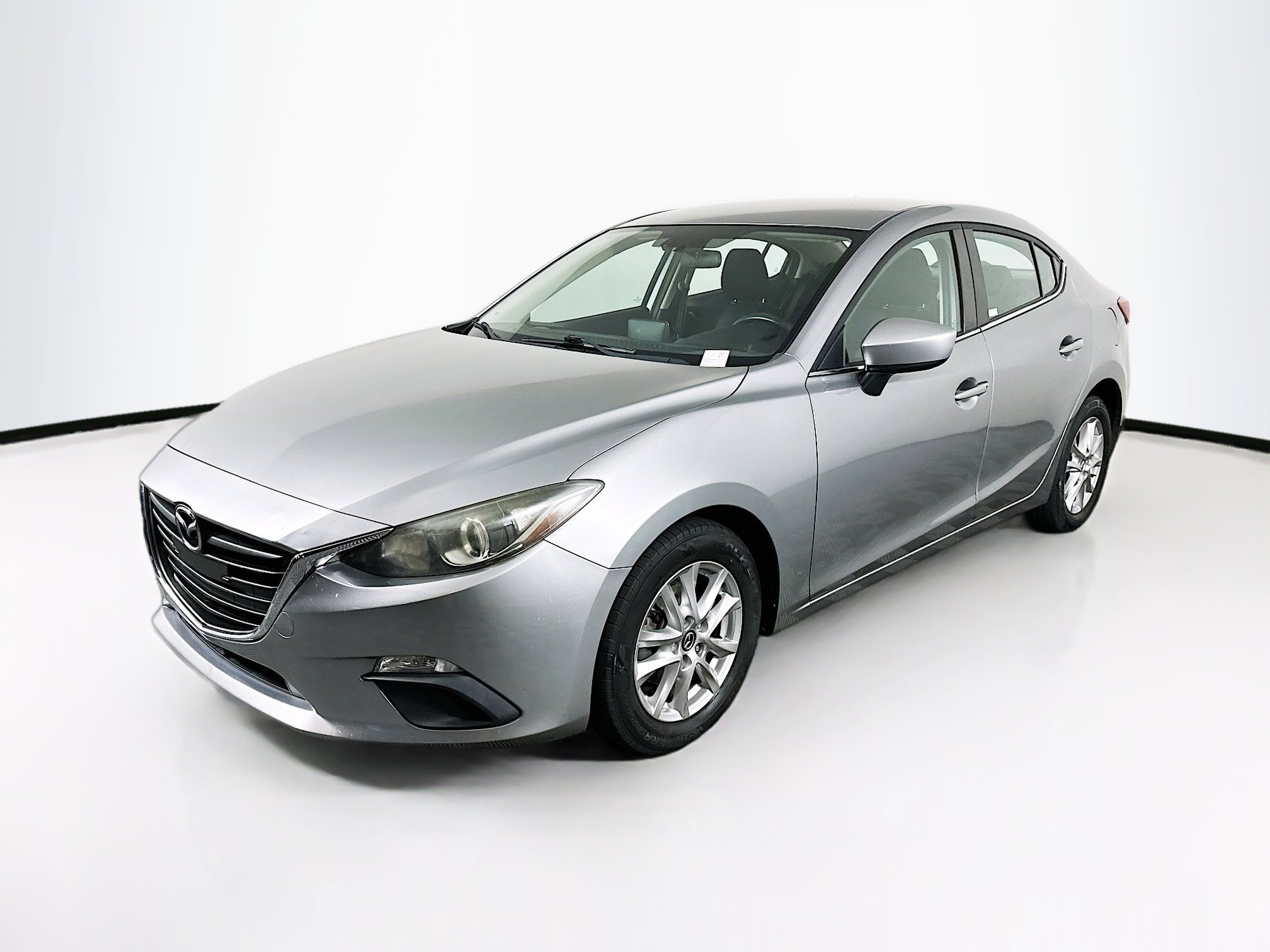 Used 2016 MAZDA MAZDA3 i Sport w/ Preferred Equipment Package image 3