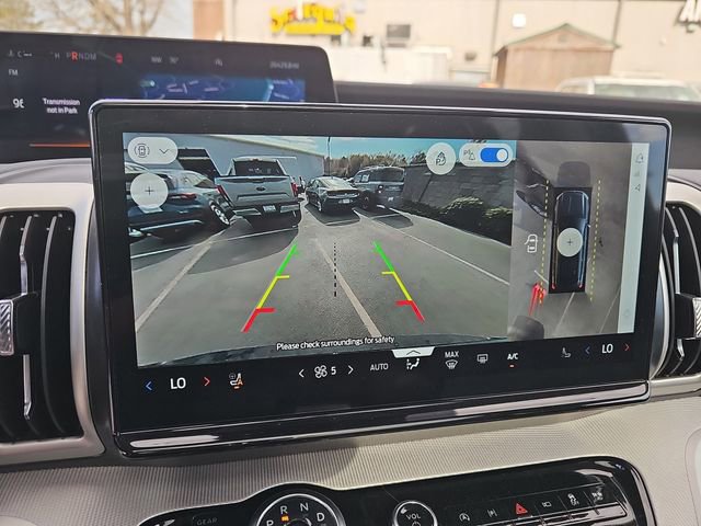 Used 2025 Ford Expedition Max Active image 30