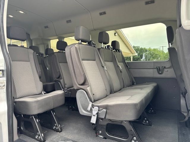 Used 2024 Ford Transit 350 XLT RWD image 5
