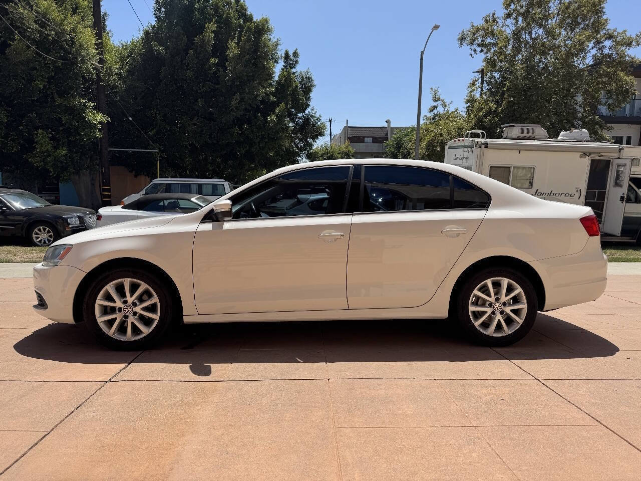 Used 2011 Volkswagen Jetta SE FWD image 4
