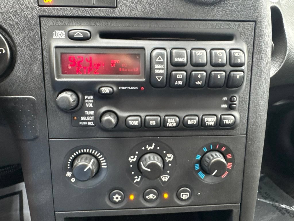 Used 2006 Pontiac Grand Prix w/ Security Package FWD image 18
