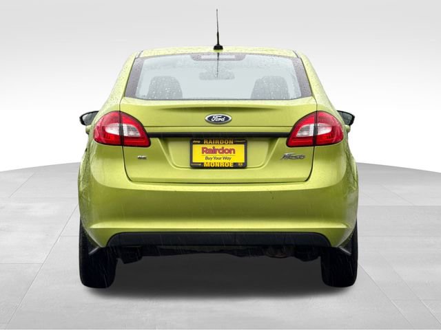 Used 2013 Ford Fiesta SE image 6