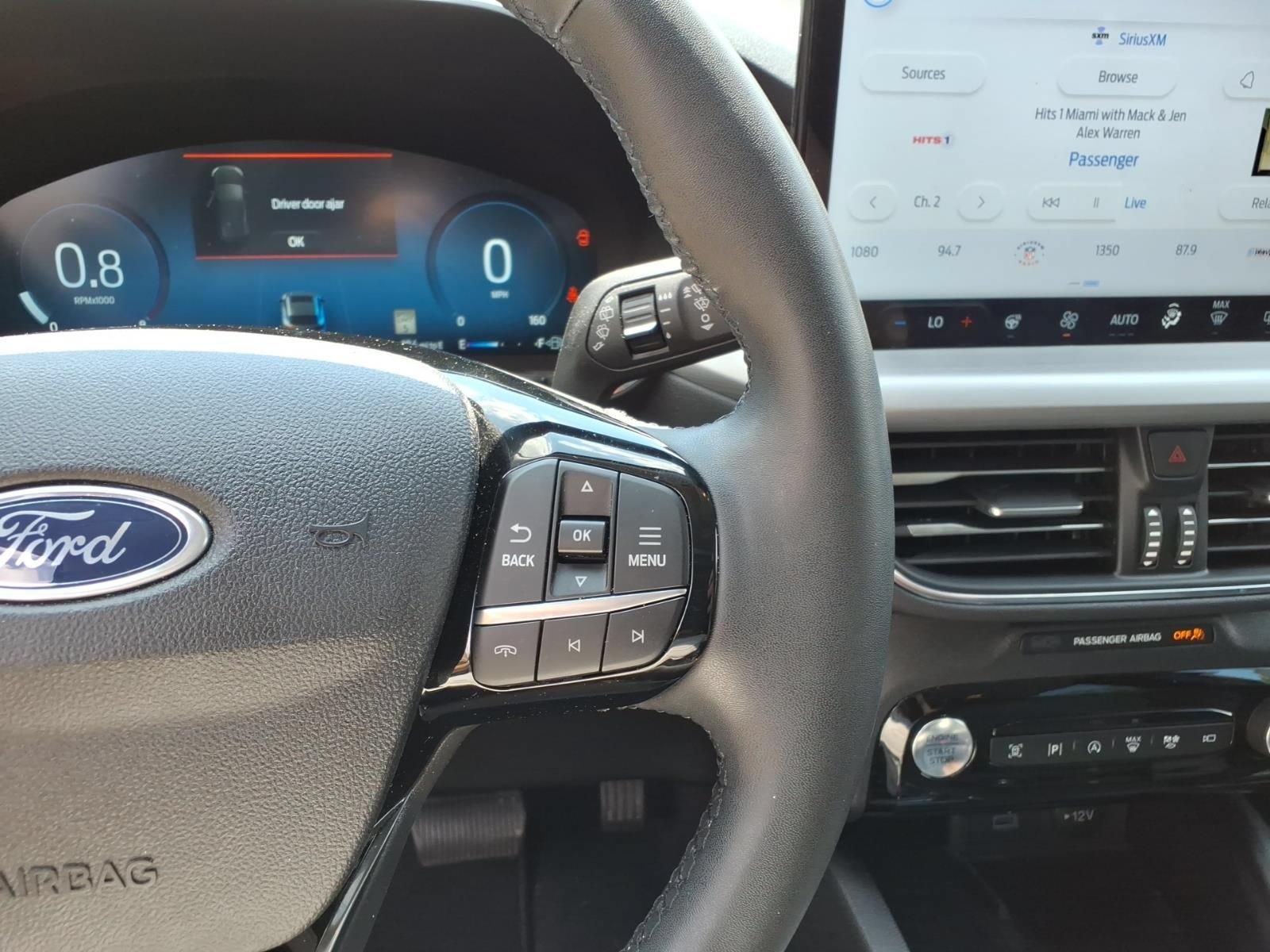 Used 2023 Ford Escape Platinum AWD/4WD image 24