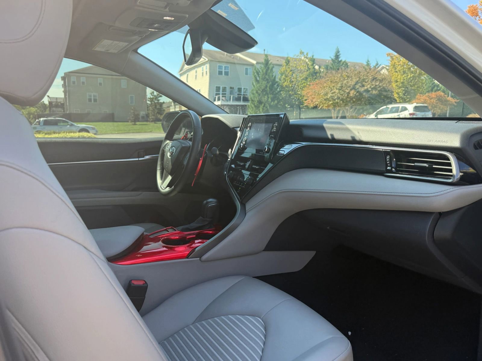 Used 2024 Toyota Camry SE w/ Convenience Package image 8