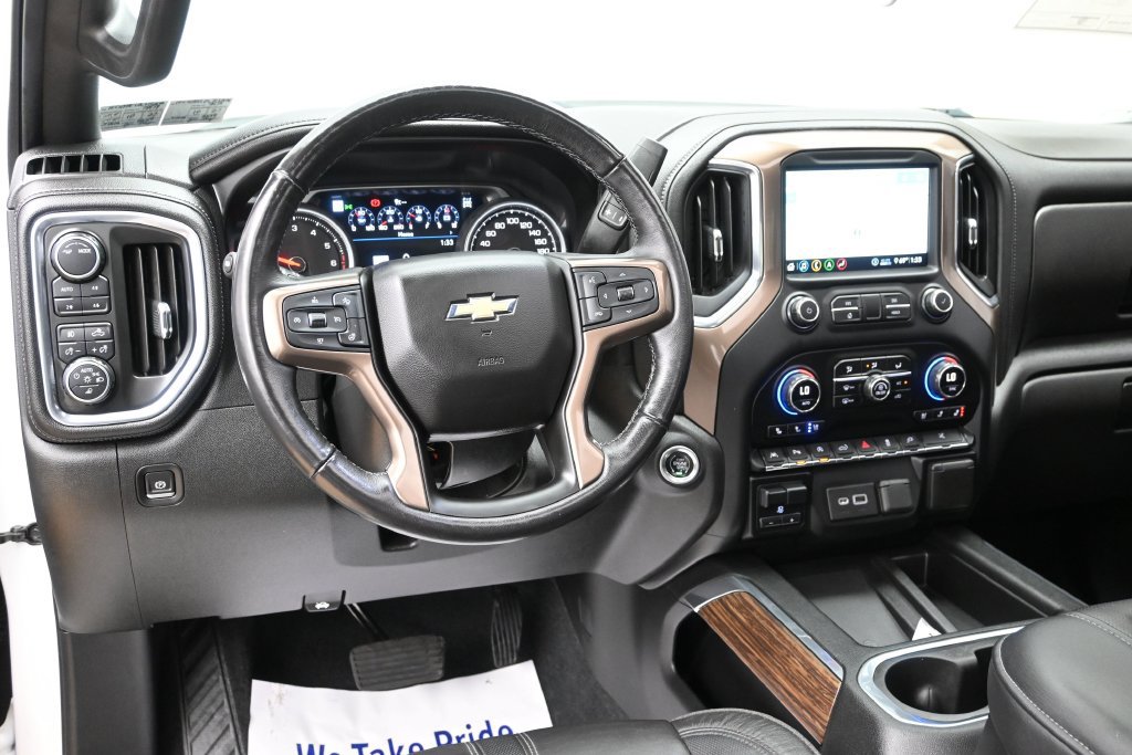 Used 2020 Chevrolet Silverado 1500 High Country AWD/4WD image 24