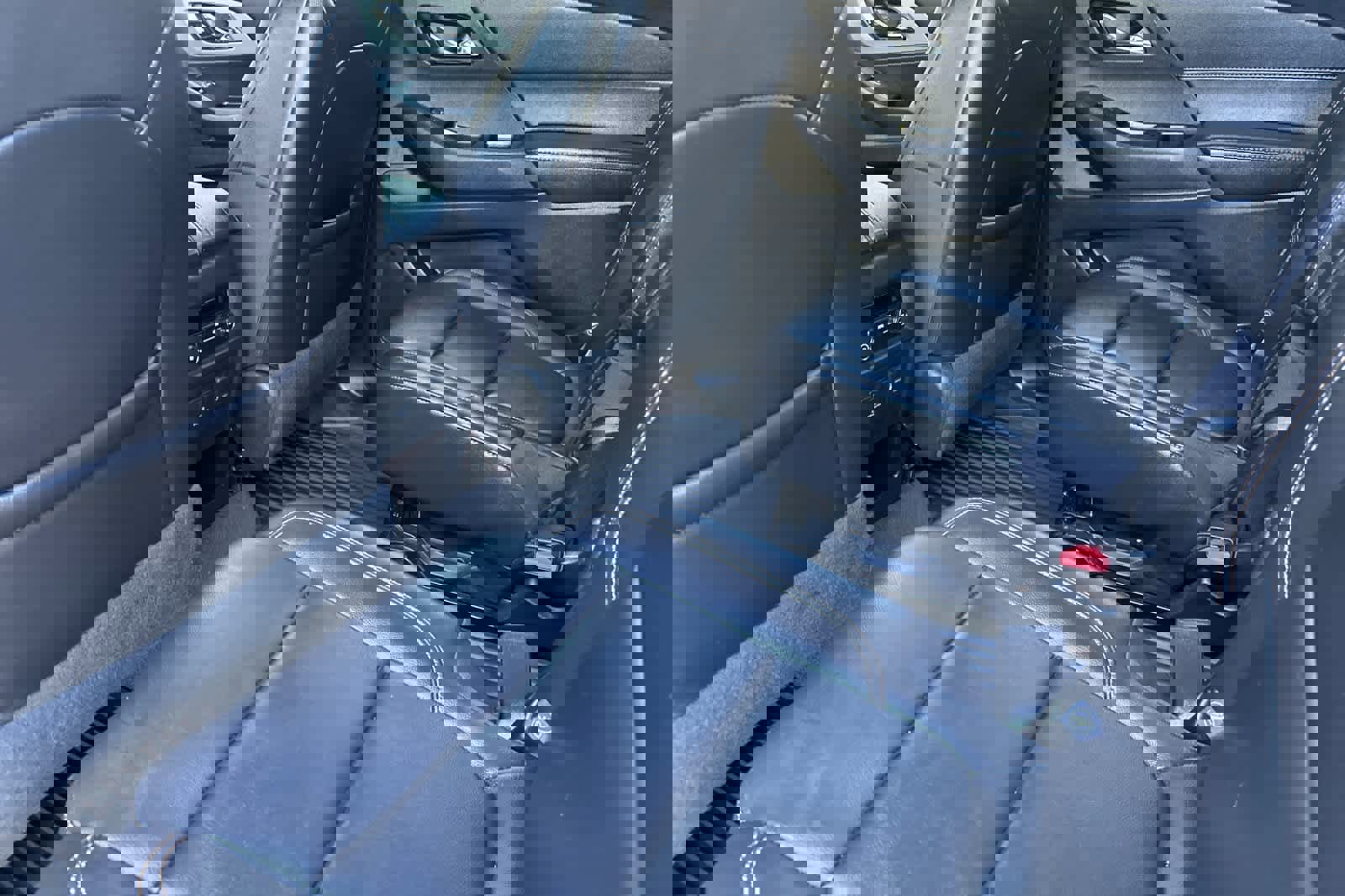 Used 2020 Chevrolet Traverse RS image 4