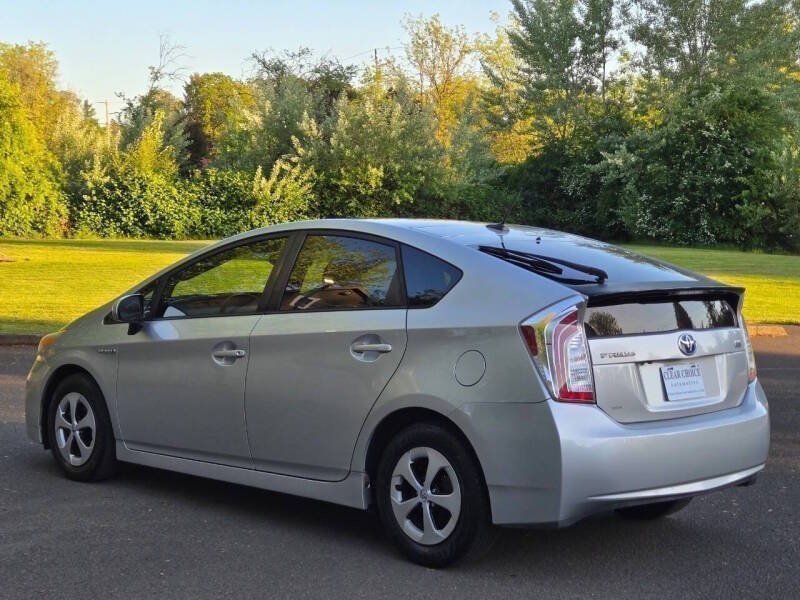 Used 2012 Toyota Prius Four w/ Deluxe Solar Roof Pkg FWD image 10