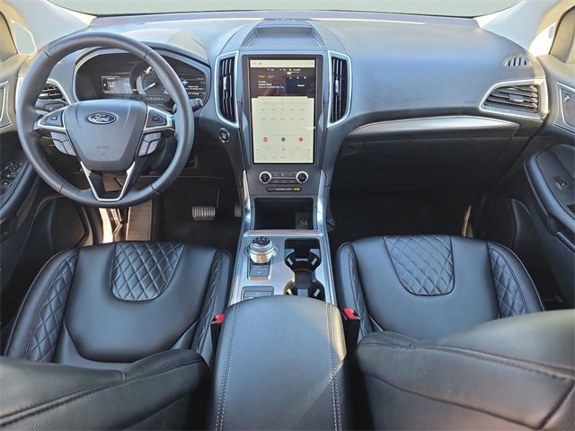 Used 2024 Ford Edge Titanium image 8