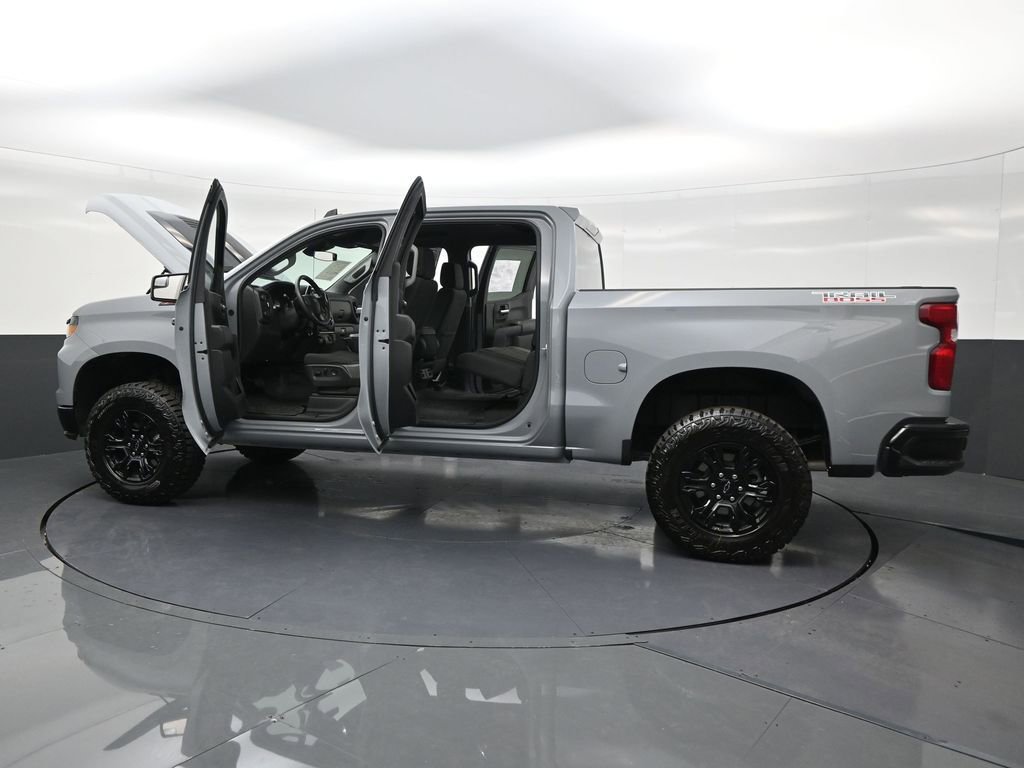 Used 2025 Chevrolet Silverado 1500 Custom Trail Boss image 31