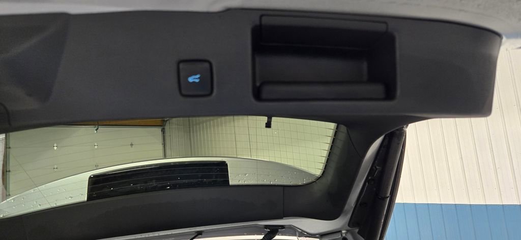 Used 2024 Ford Escape Base image 60