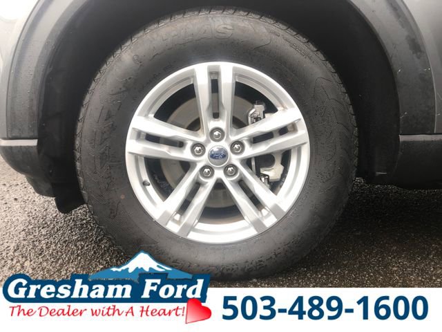 Used 2024 Ford Explorer XLT w/ Equipment Group 202A AWD/4WD image 30