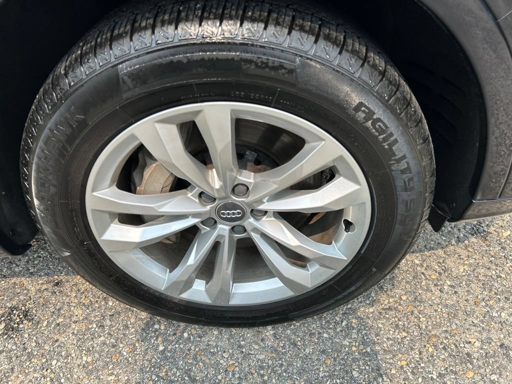 Used 2017 Audi Q7 3.0T Premium Plus AWD/4WD image 25