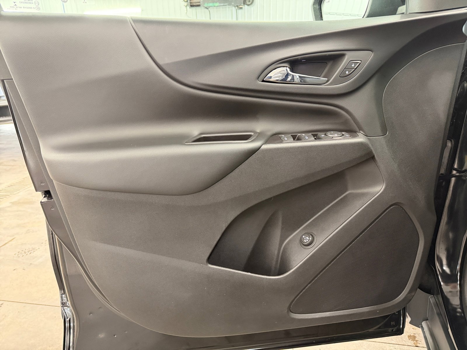 Used 2020 Chevrolet Equinox LT AWD/4WD image 21