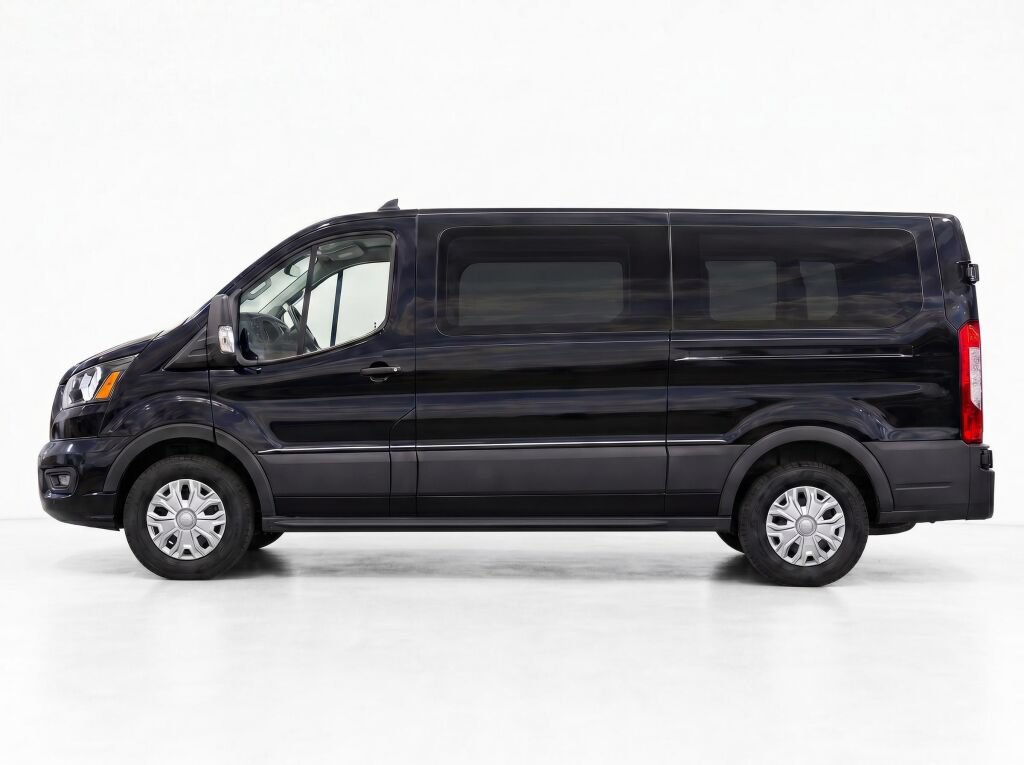 Used 2025 Ford Transit 350 XLT RWD image 6