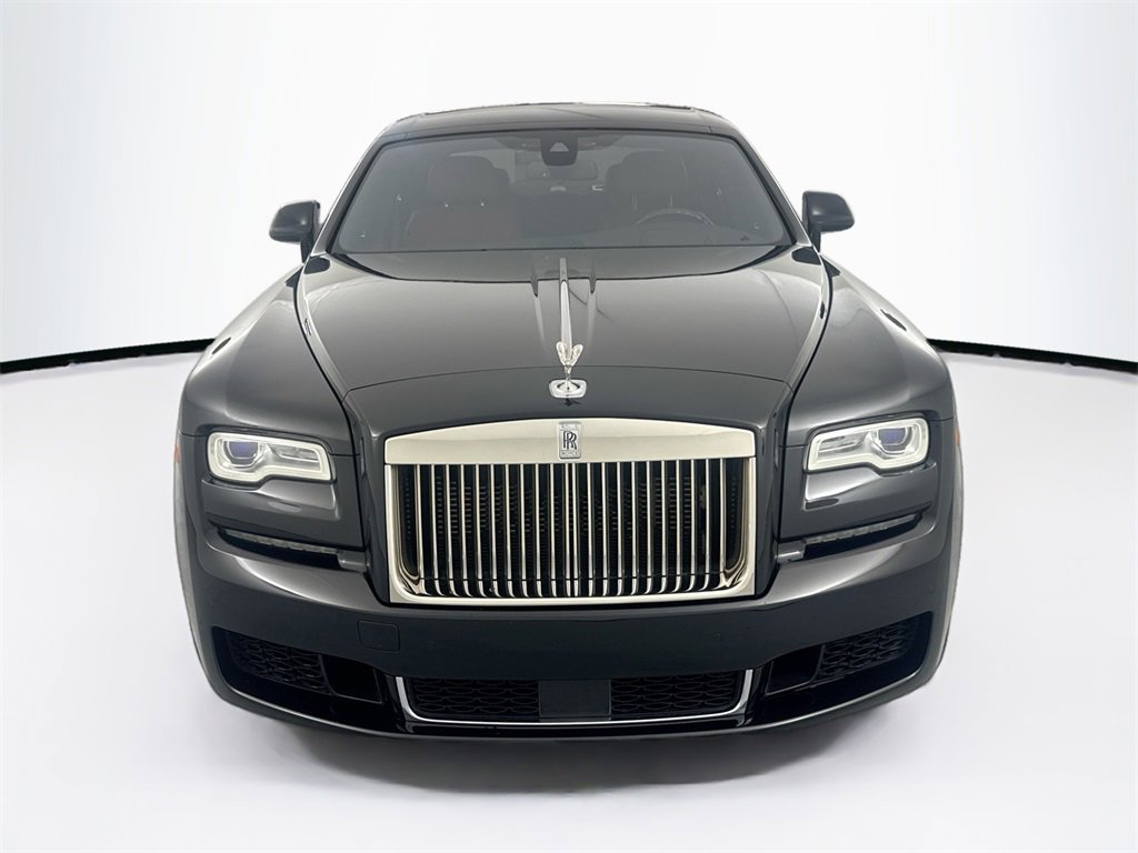 Used 2019 Rolls-Royce Ghost image 2