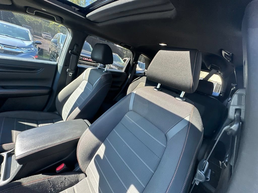 Used 2025 Honda CR-V Sport image 11