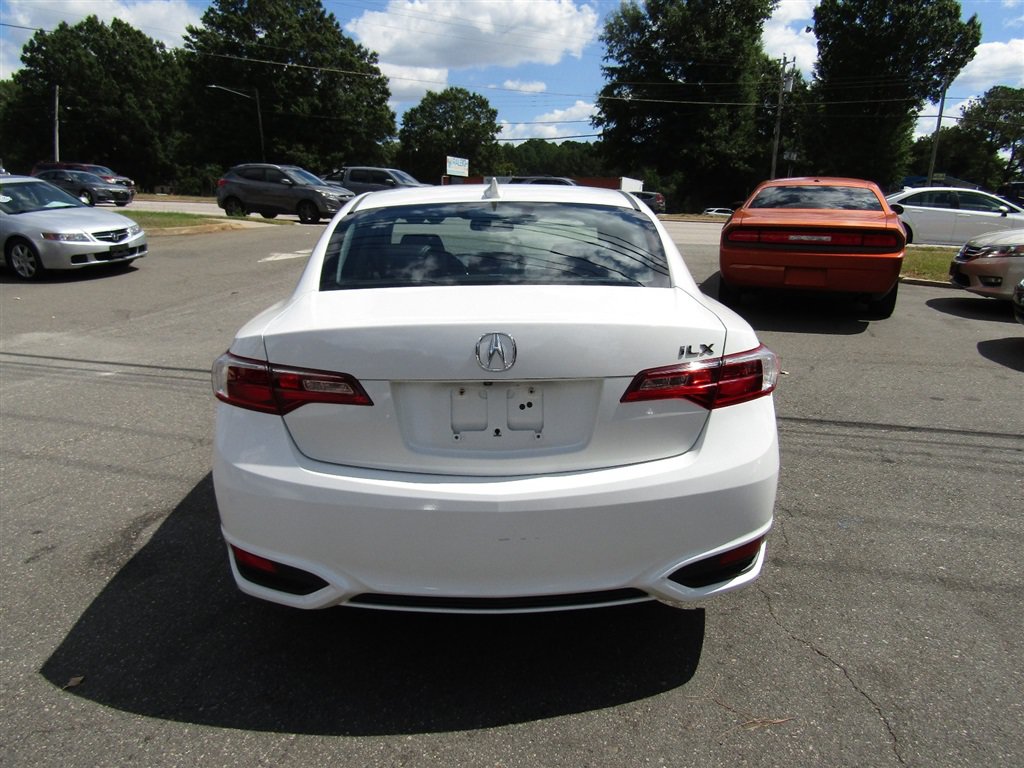 Used 2018 Acura ILX w/ Premium Package FWD image 6