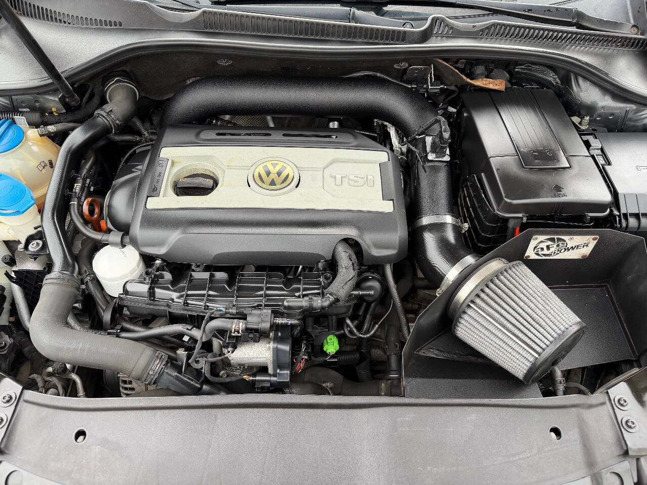 Used 2010 Volkswagen GTI 4-Door image 18