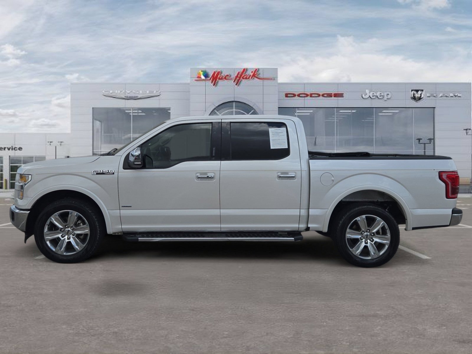Used 2017 Ford F150 Lariat RWD image 2