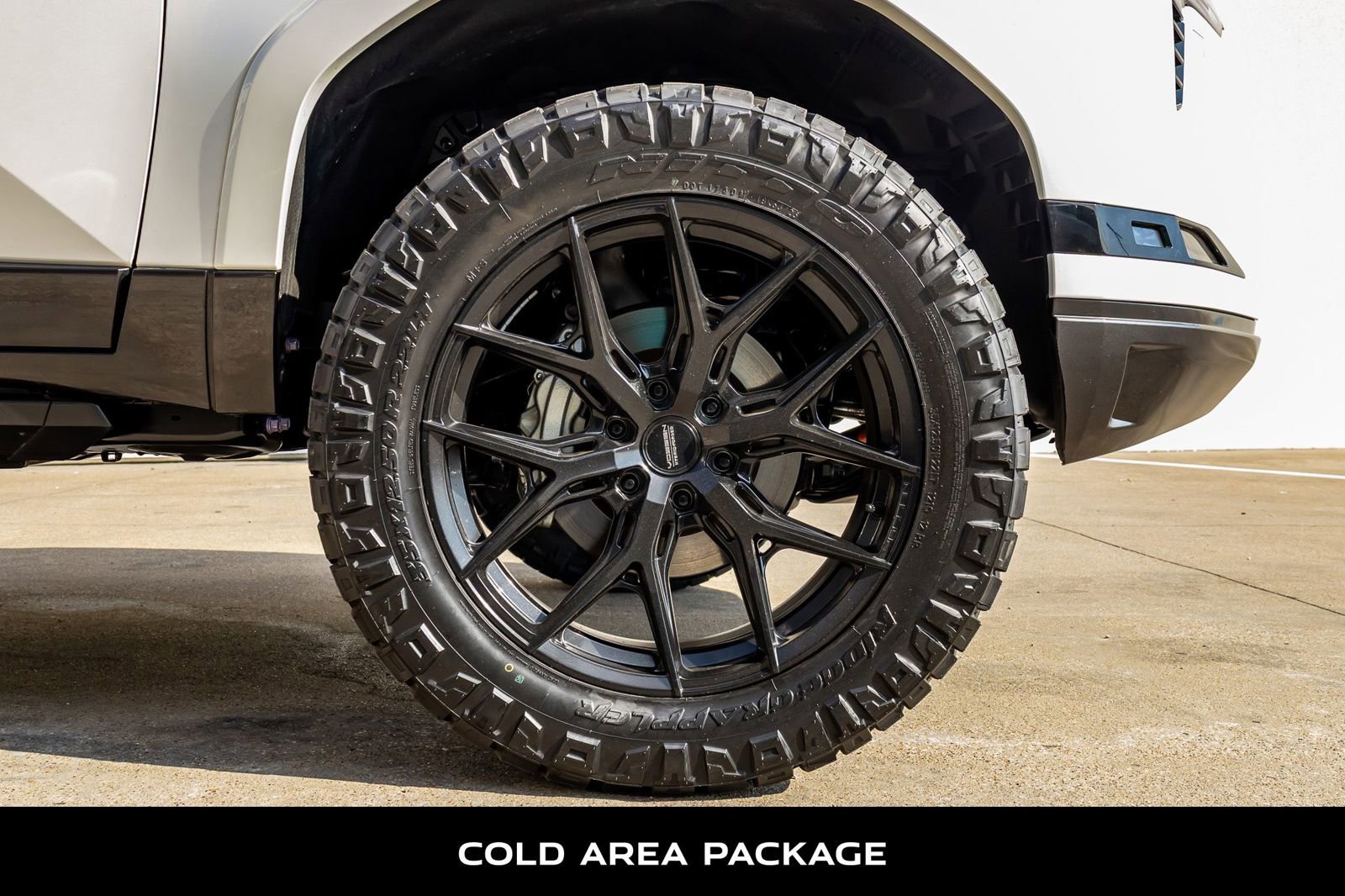 Used 2024 Lexus GX 550 w/ Accessory Package (Z1) image 12