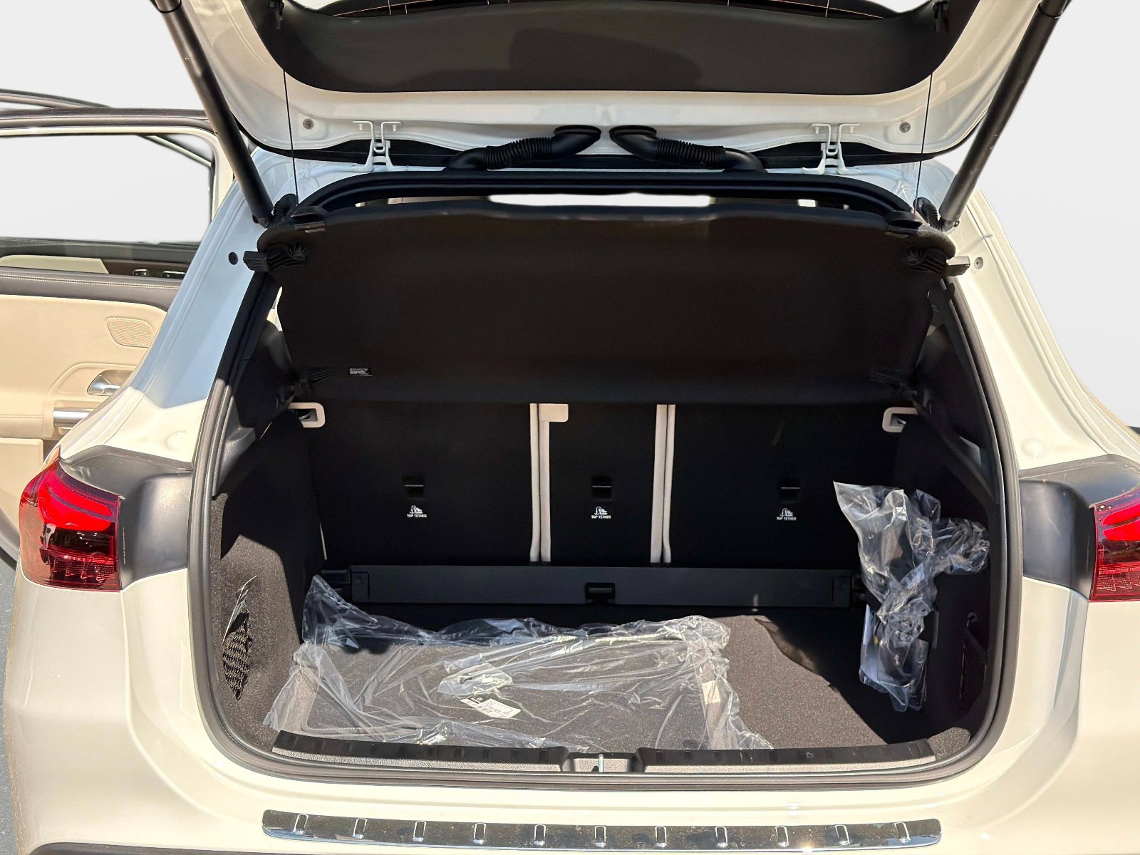 New 2026 Mercedes-Benz GLA 250 image 11