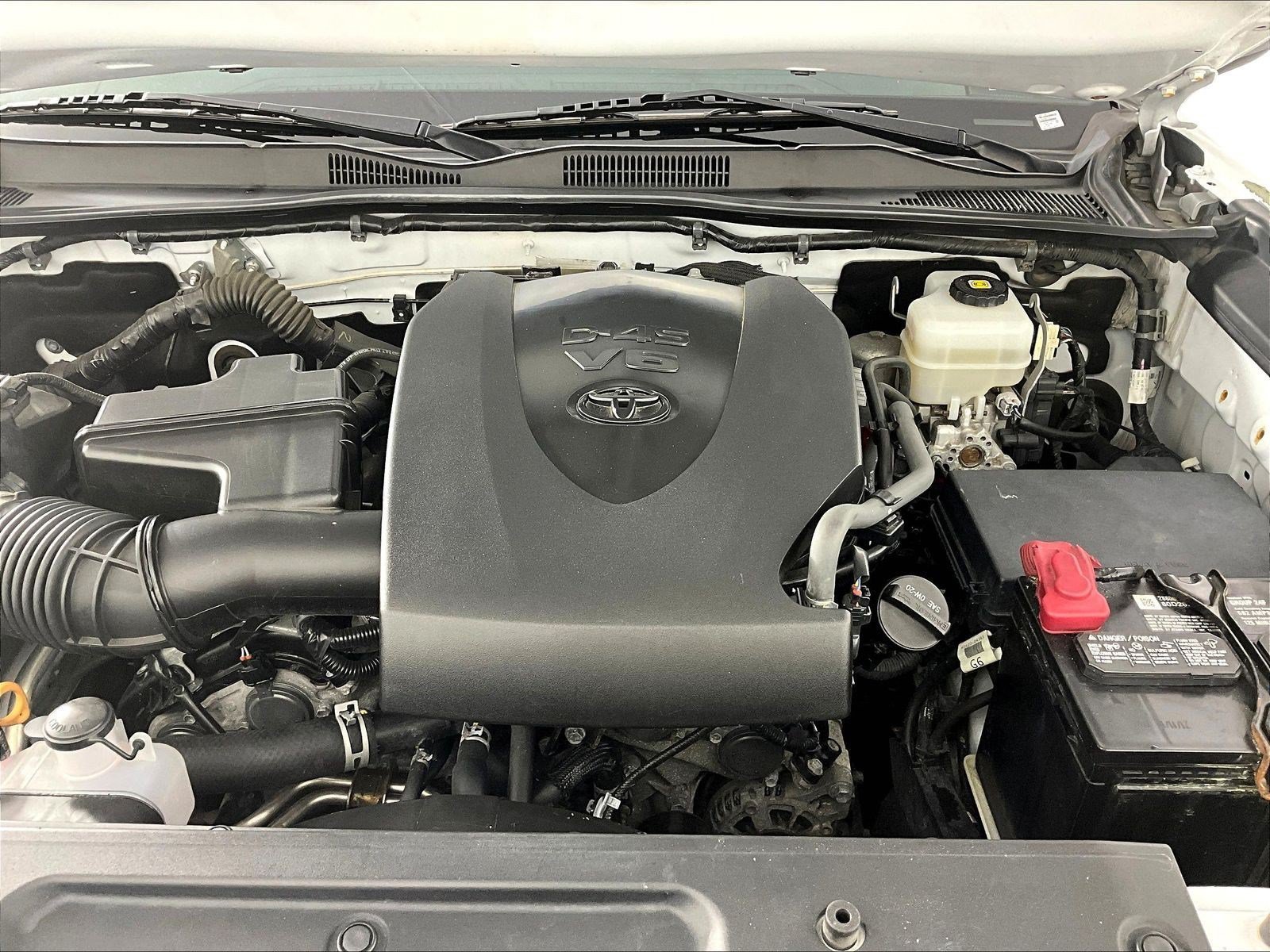 Used 2020 Toyota Tacoma TRD Off-Road w/ TRD Premium Off Road Package AWD/4WD image 31