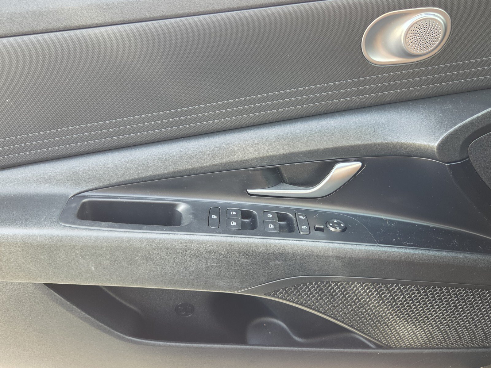 Used 2021 Hyundai Elantra SEL FWD image 29