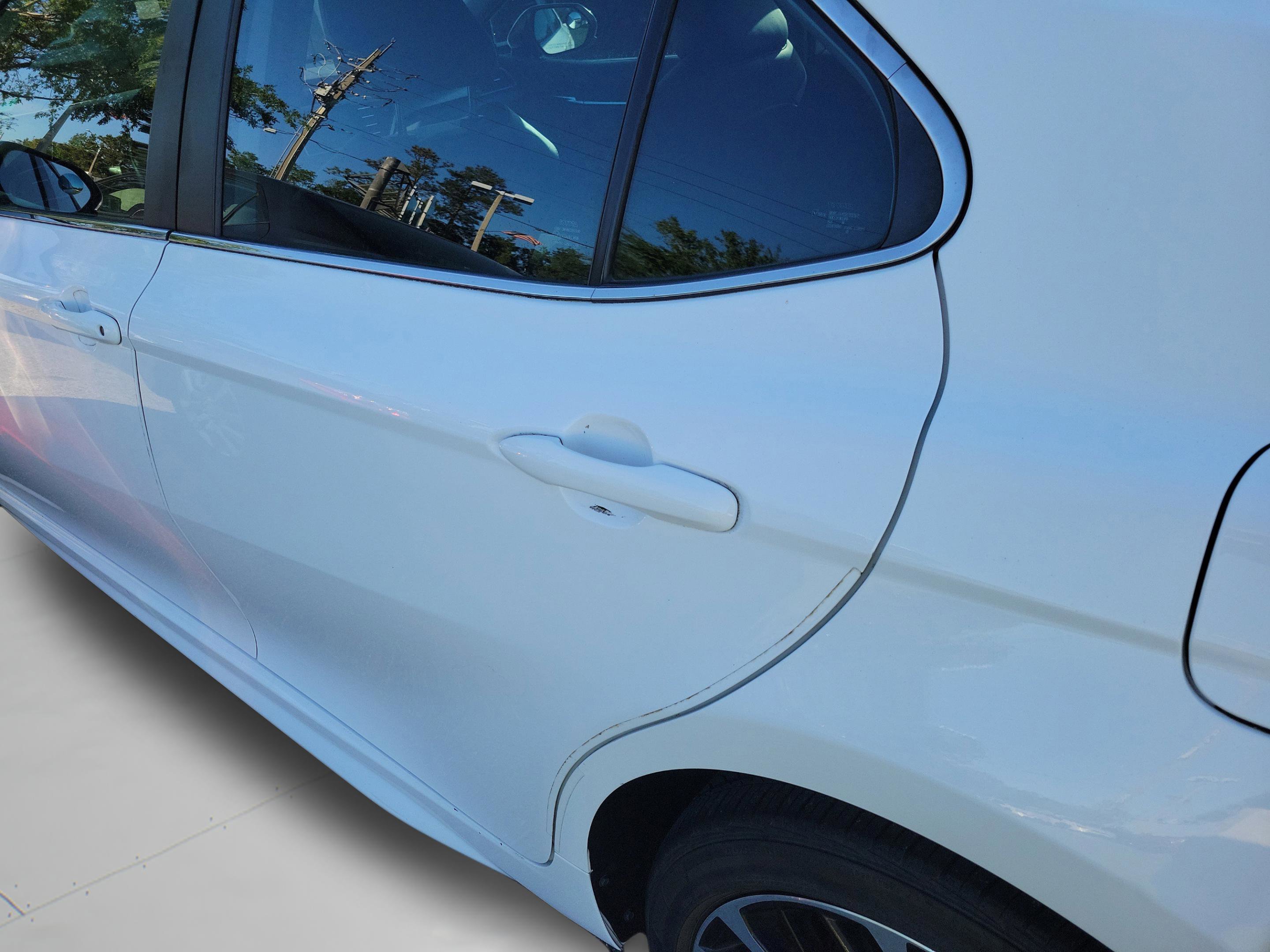 Used 2020 Toyota Camry SE image 27