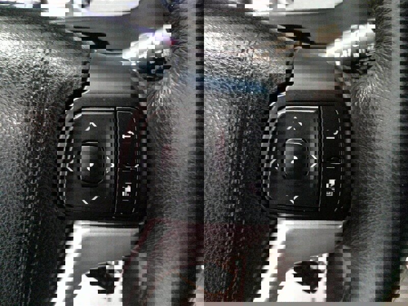 Used 2017 Toyota Sienna XLE image 11