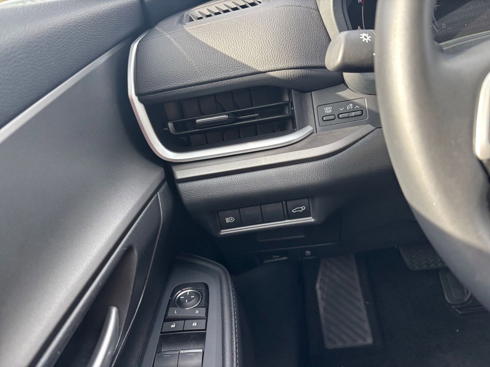 Used 2025 Toyota Grand Highlander FWD image 36