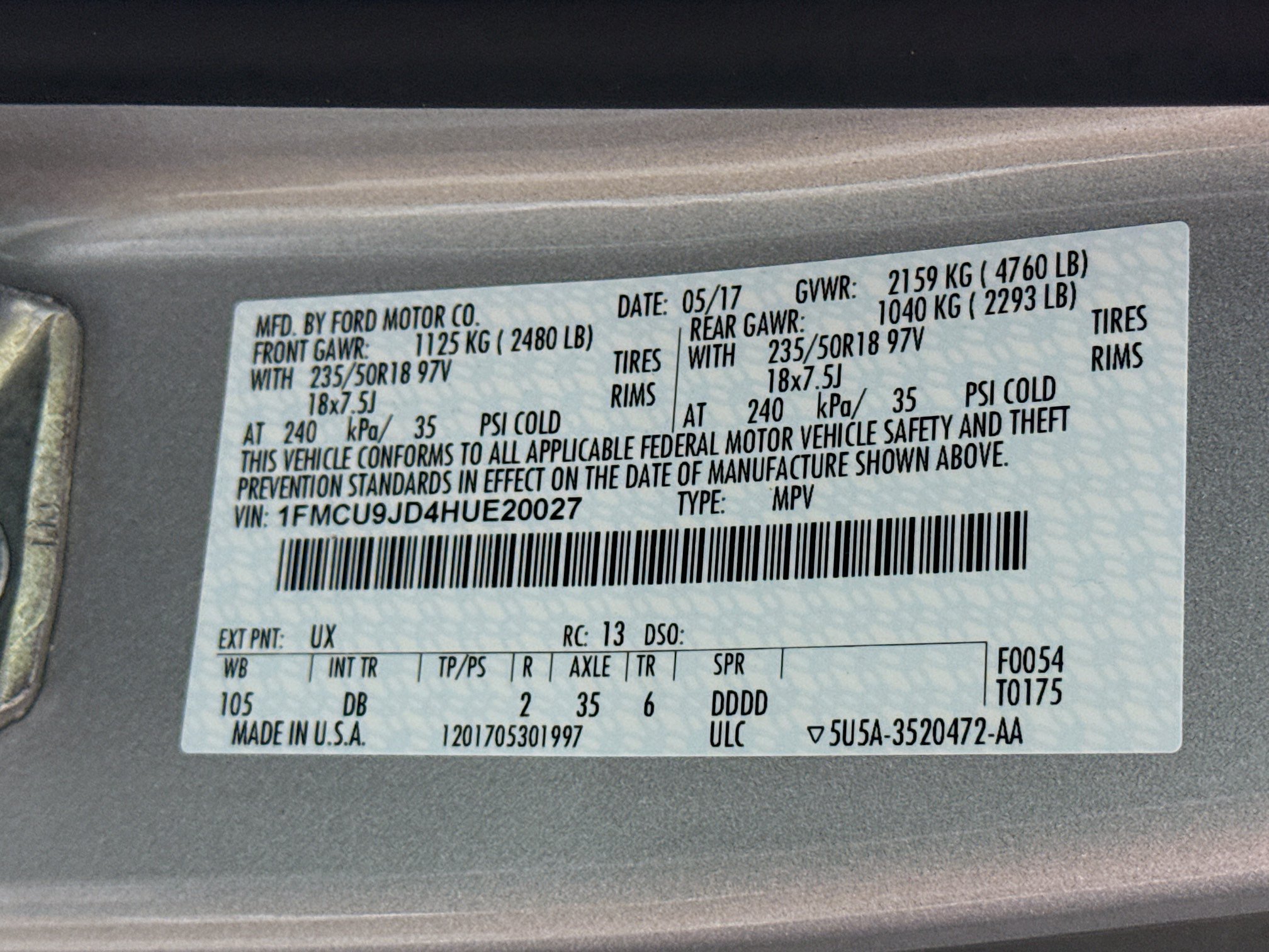 Used 2017 Ford Escape Titanium w/ Equipment Group 301A AWD/4WD image 31