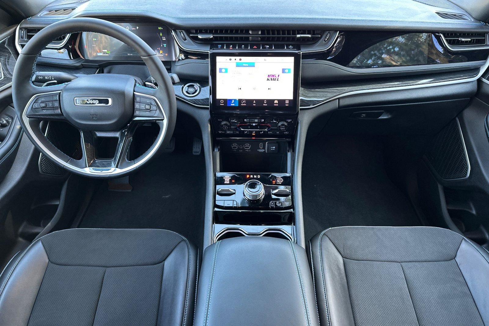 New 2023 Jeep Grand Cherokee Trailhawk image 12