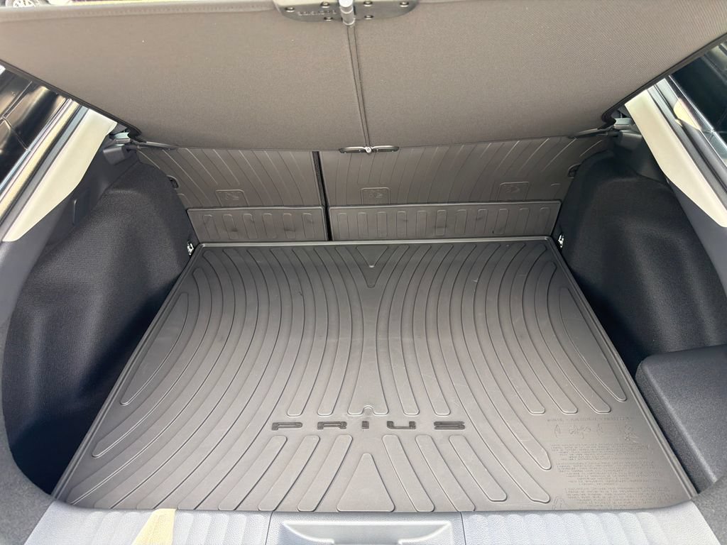 New 2027 Toyota Prius XLE FWD image 22