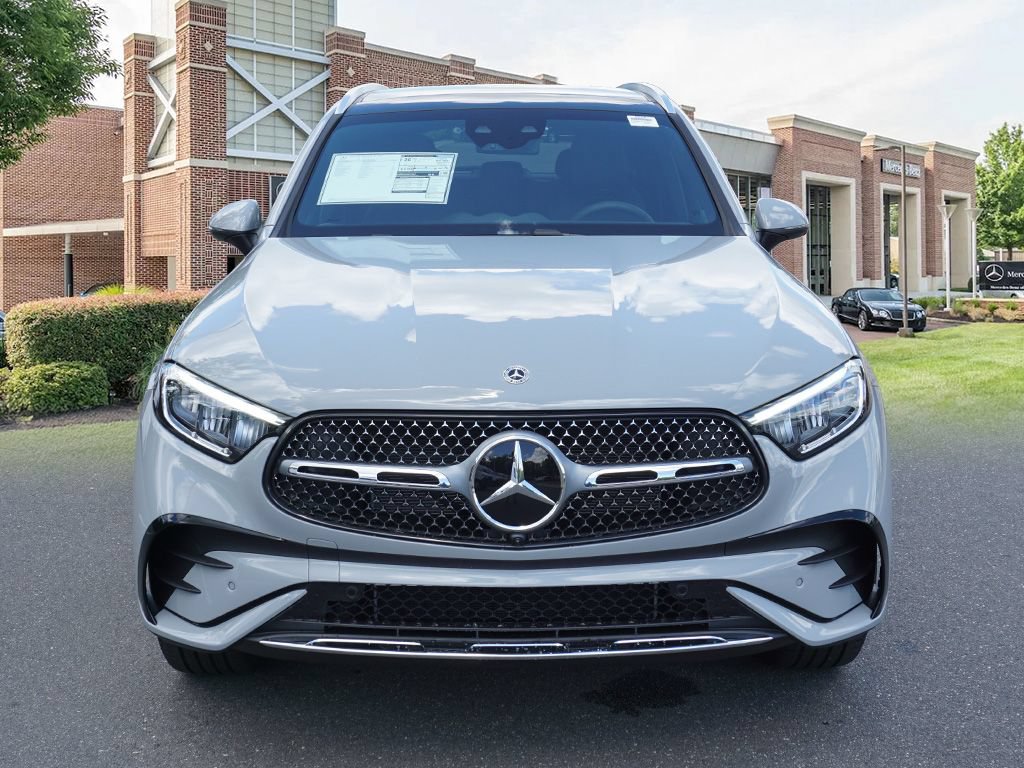 Certified 2025 Mercedes-Benz GLC 300 4MATIC image 3