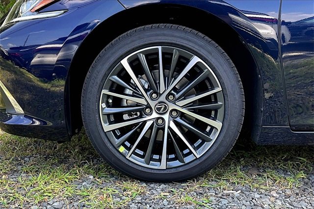 New 2025 Lexus ES 350 350 image 12