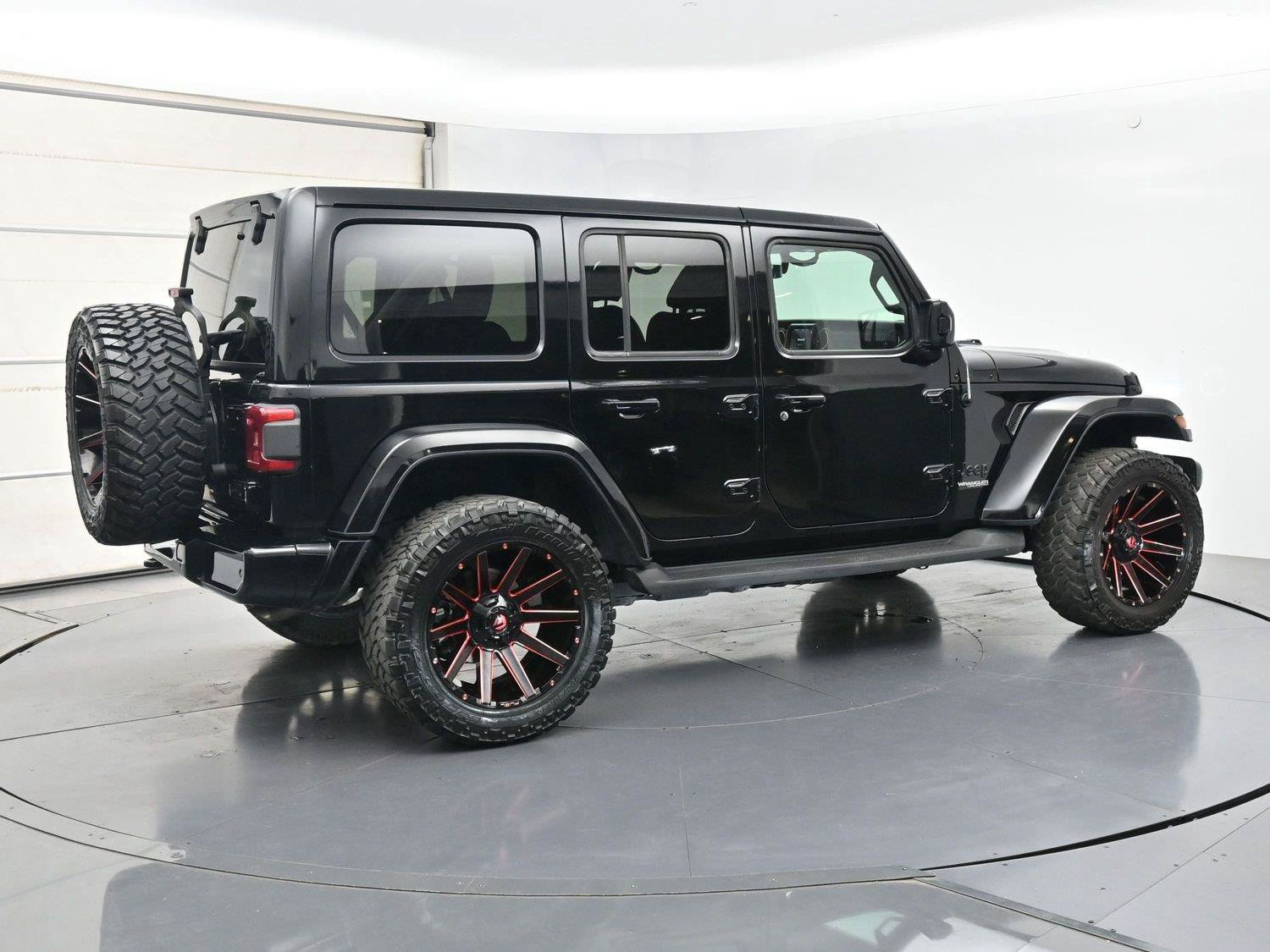 Used 2021 Jeep Wrangler Unlimited Sahara AWD/4WD image 27