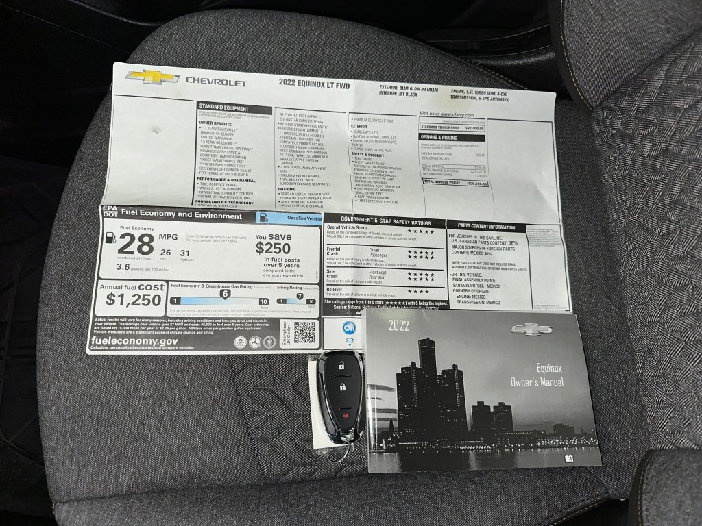 Used 2022 Chevrolet Equinox LT w/ LPO, Floor Liner Package image 15