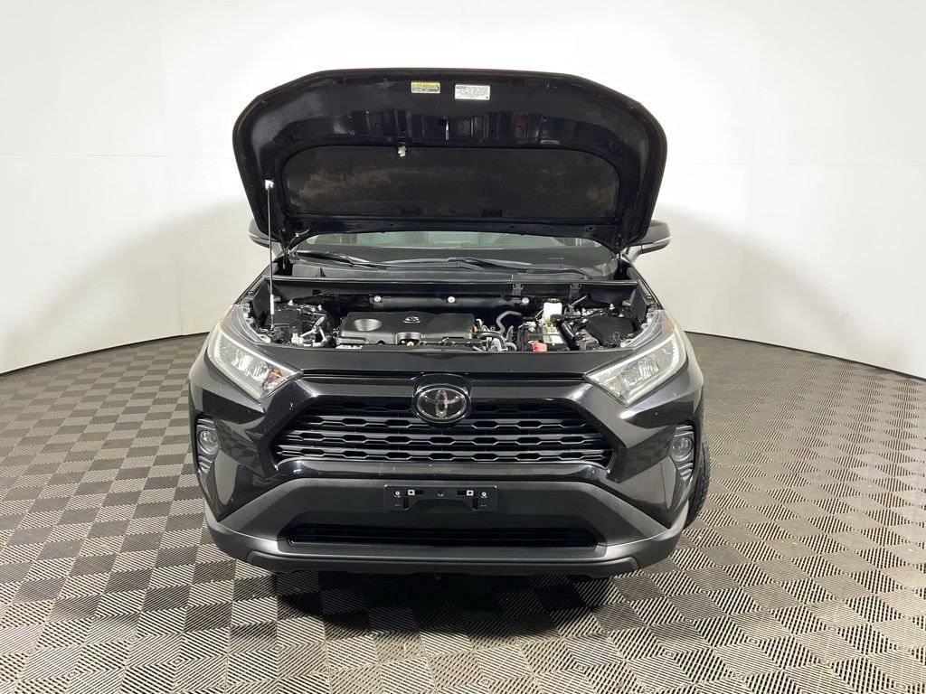 Used 2021 Toyota RAV4 XLE image 5