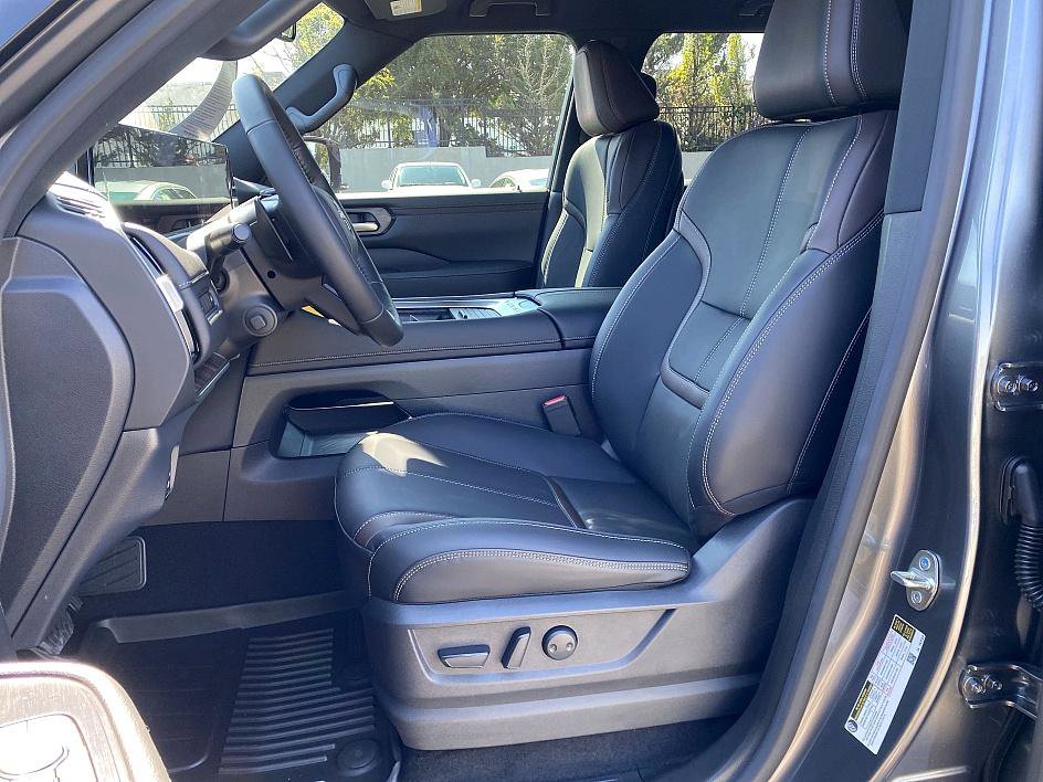 New 2026 Nissan Armada SL w/ Captain's Chari Seat Package image 18