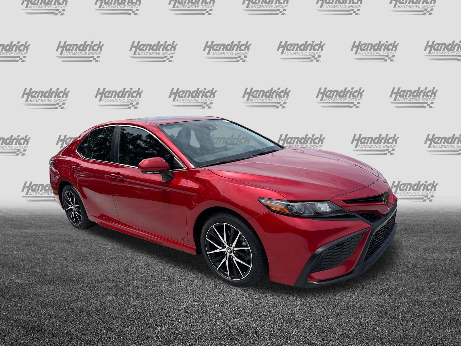 Certified 2022 Toyota Camry SE FWD image 2