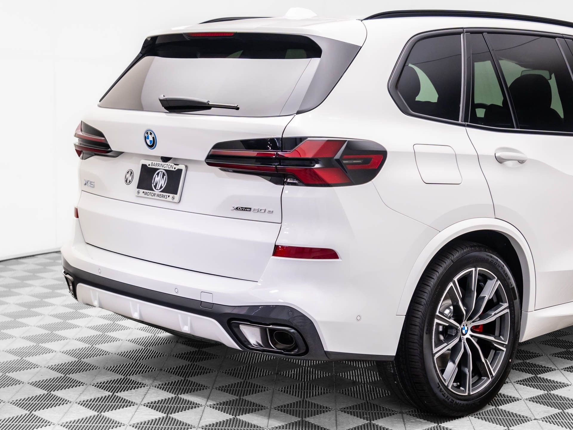 New 2026 BMW X5 xDrive50e w/ M Sport Package AWD/4WD image 35