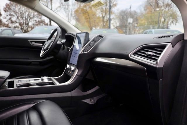 Used 2023 Ford Edge SEL image 35